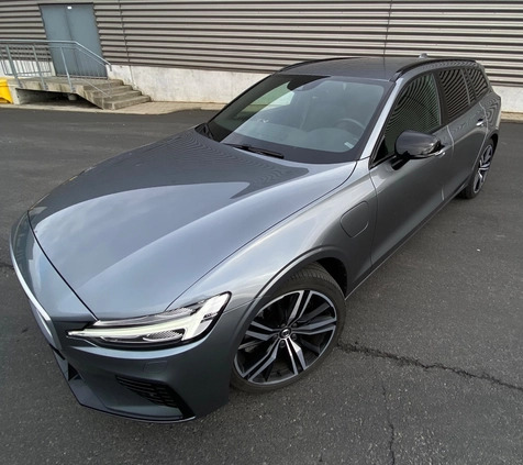 Volvo V60 cena 183500 przebieg: 70000, rok produkcji 2020 z Dąbie małe 742
